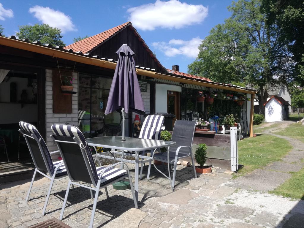 Apartman Ve Mlejne Nová Bystřice Extérieur photo